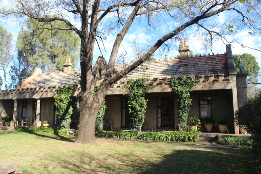 6 Bedroom Property for Sale in Aliwal North Eastern Cape